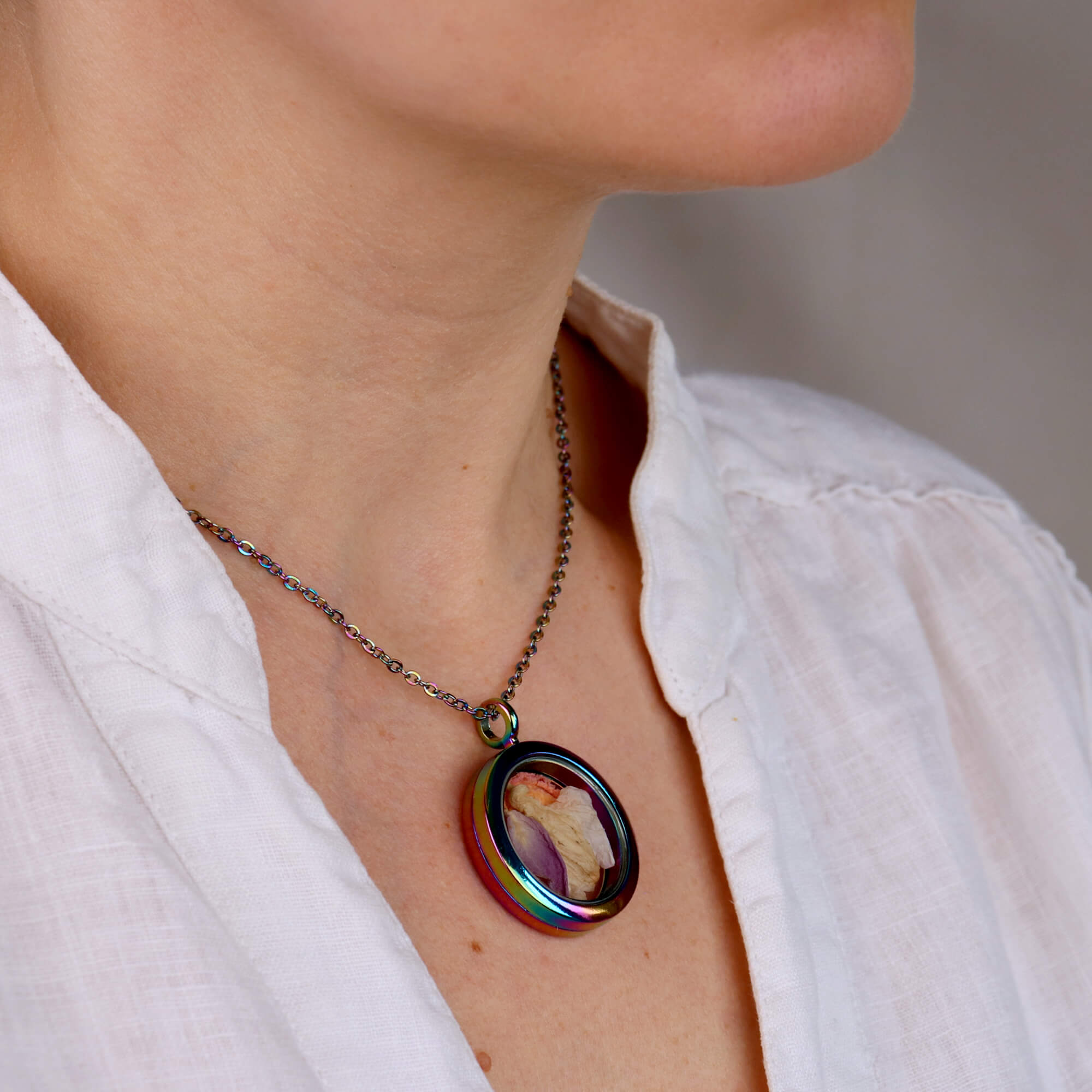 Rainbow necklace with your flowers