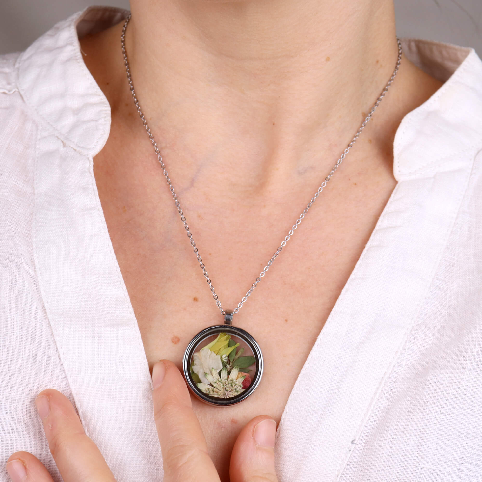 Silver necklace with your flowers