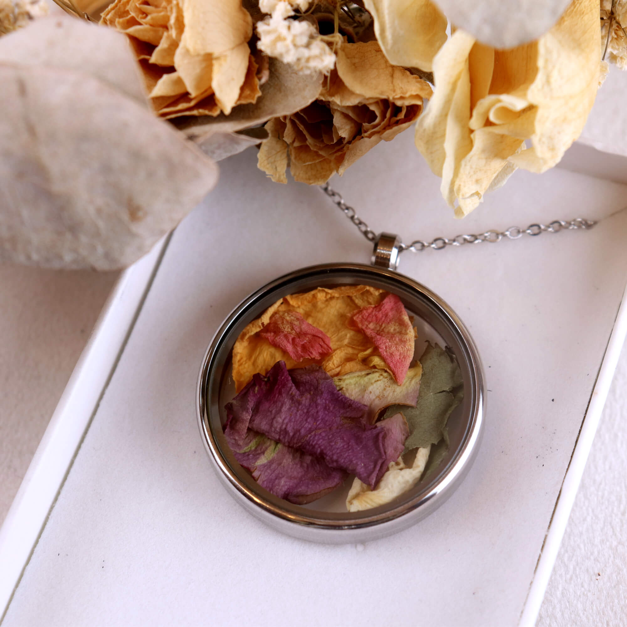 Silver necklace with your flowers