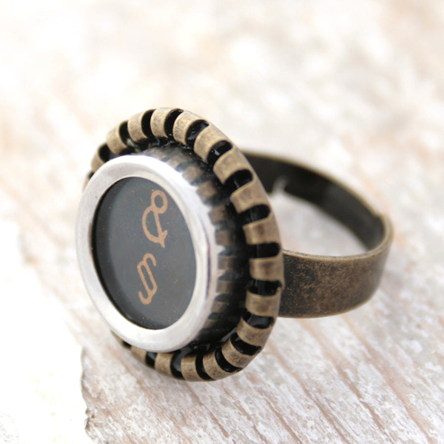 Black Ring featuring Amresand and paragraph signs made of typewriter key
