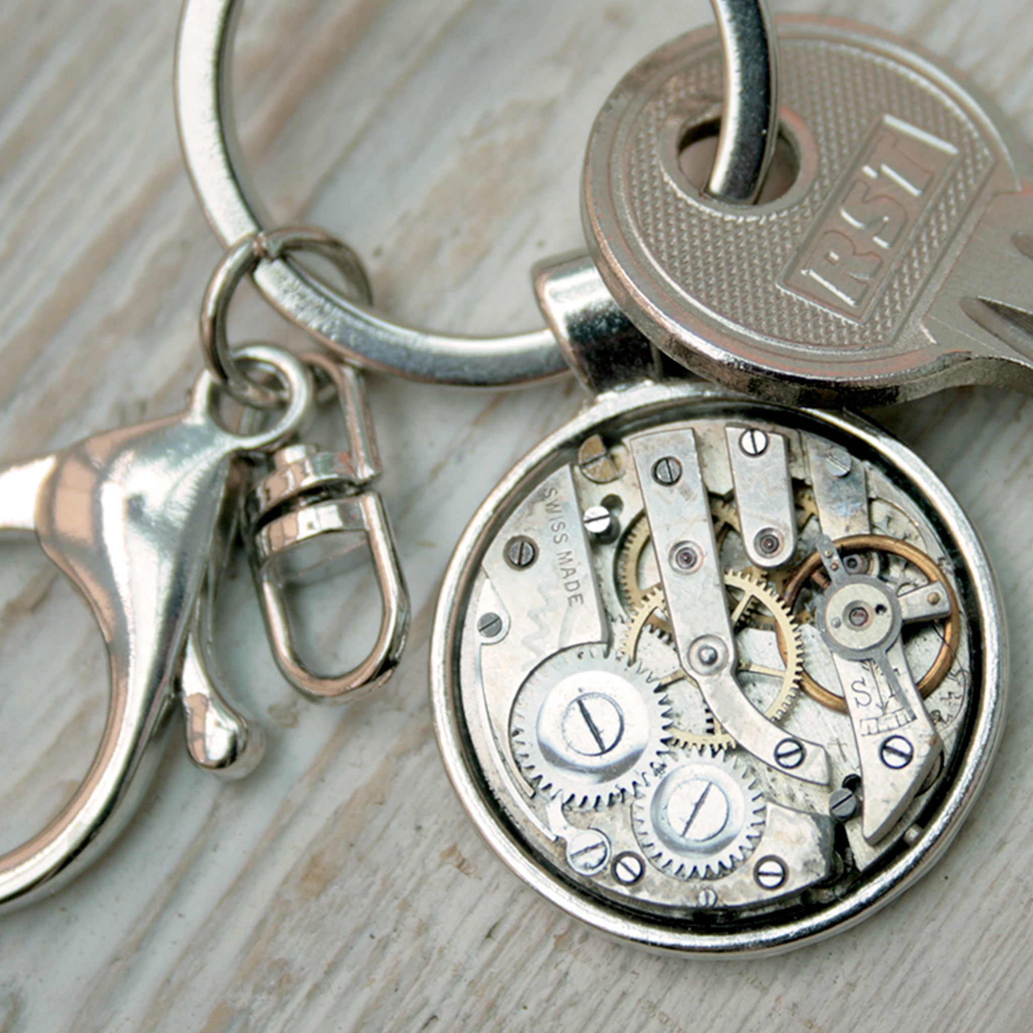 Steampunk keyring for car keys