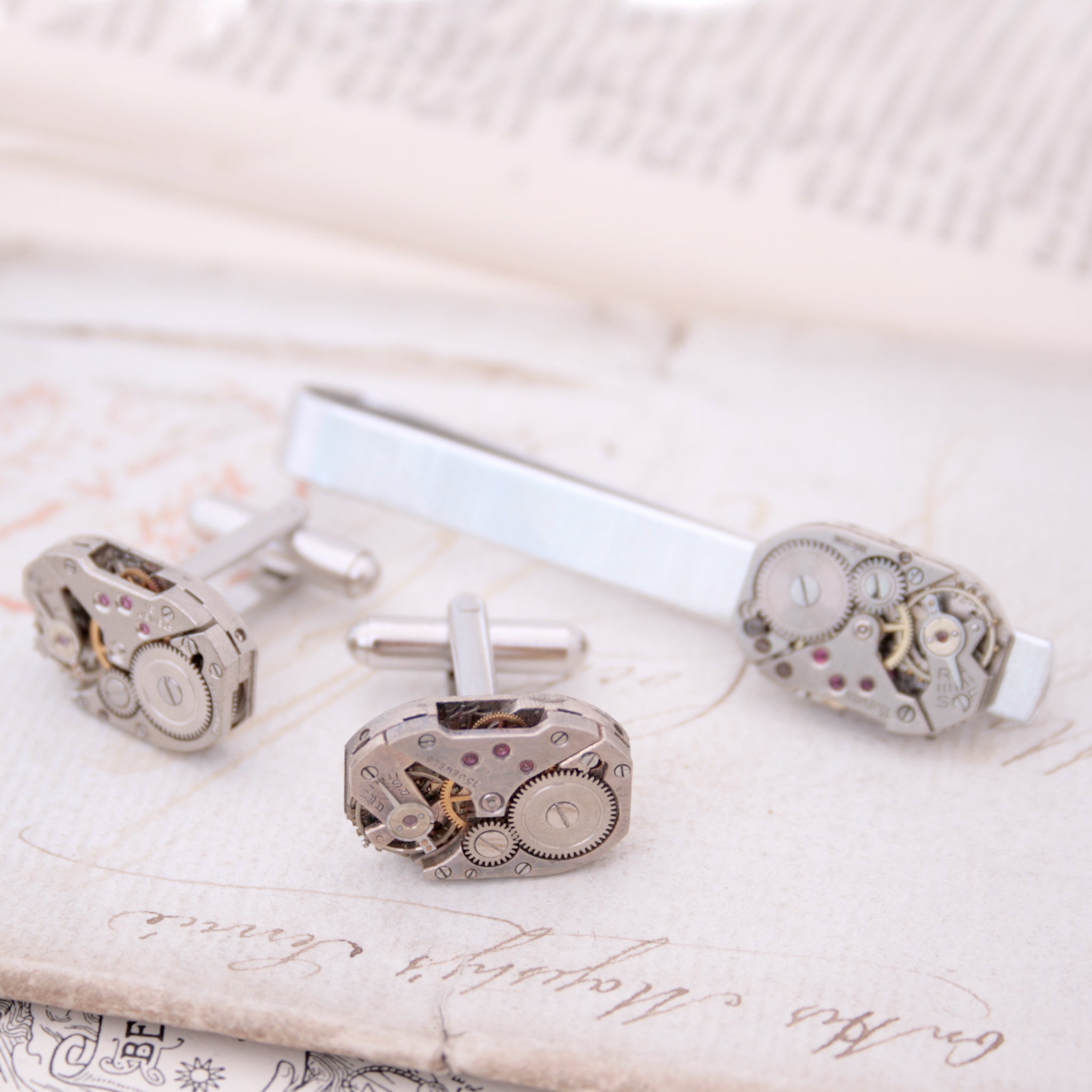 Tie Bar and Cufflinks in Steampunk Style
