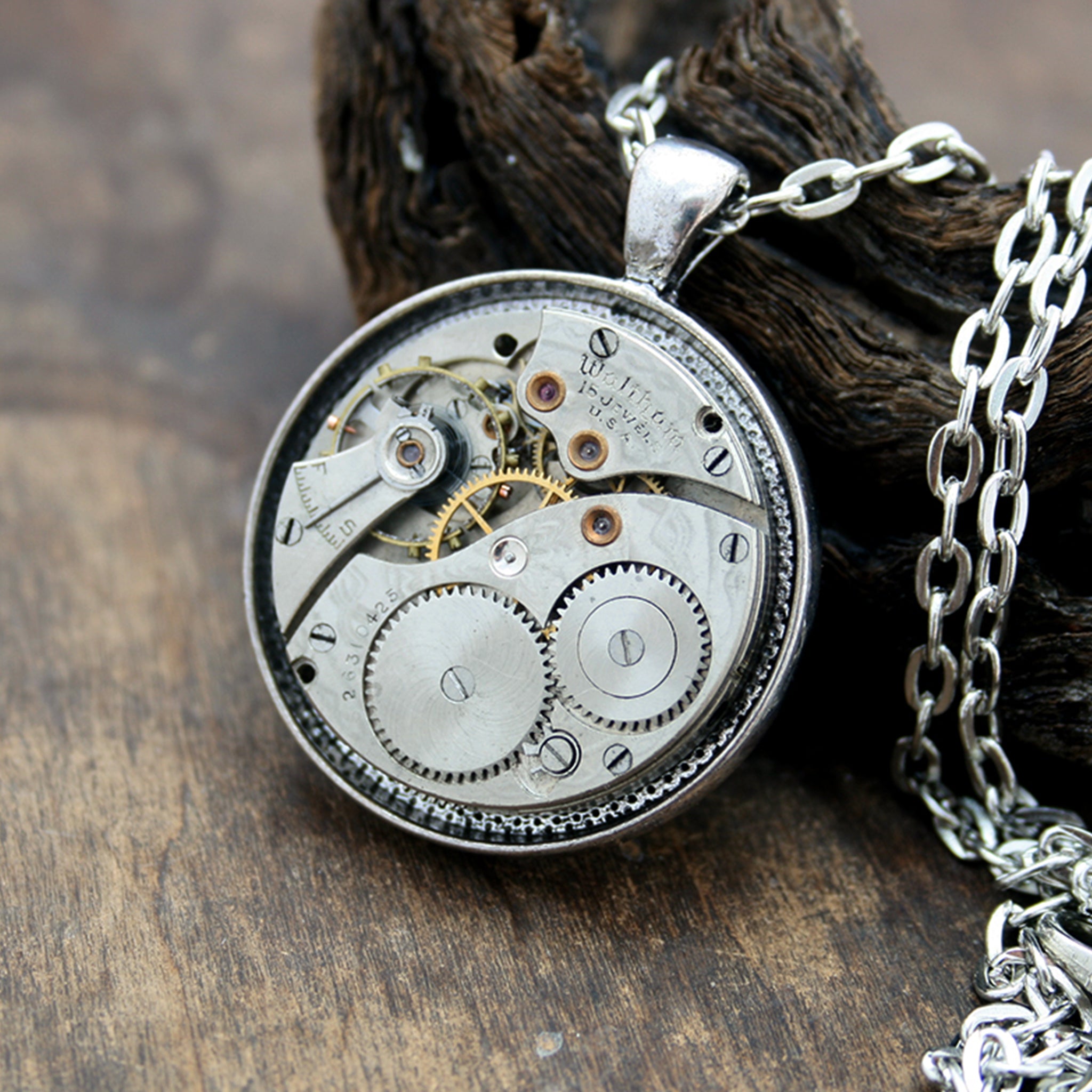 Unique Pendant Necklace in Steampunk Style