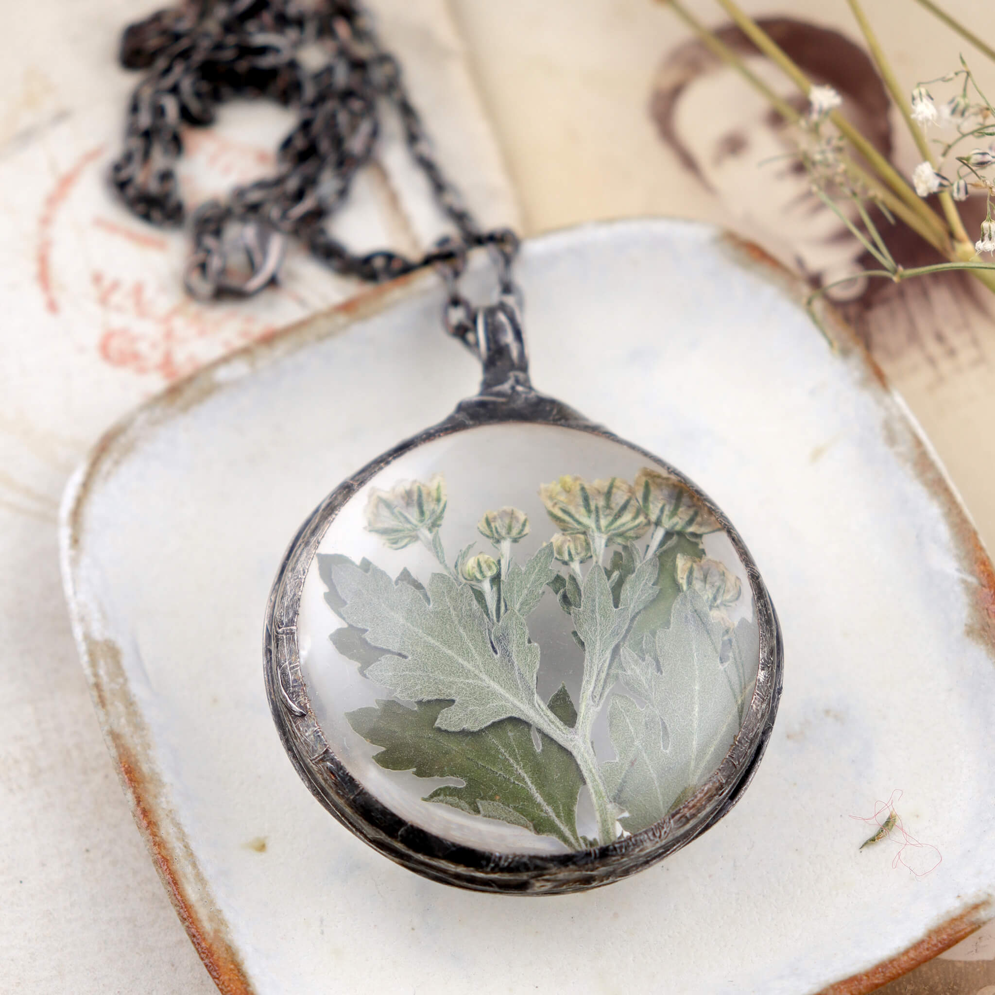 Pressed flowers necklace