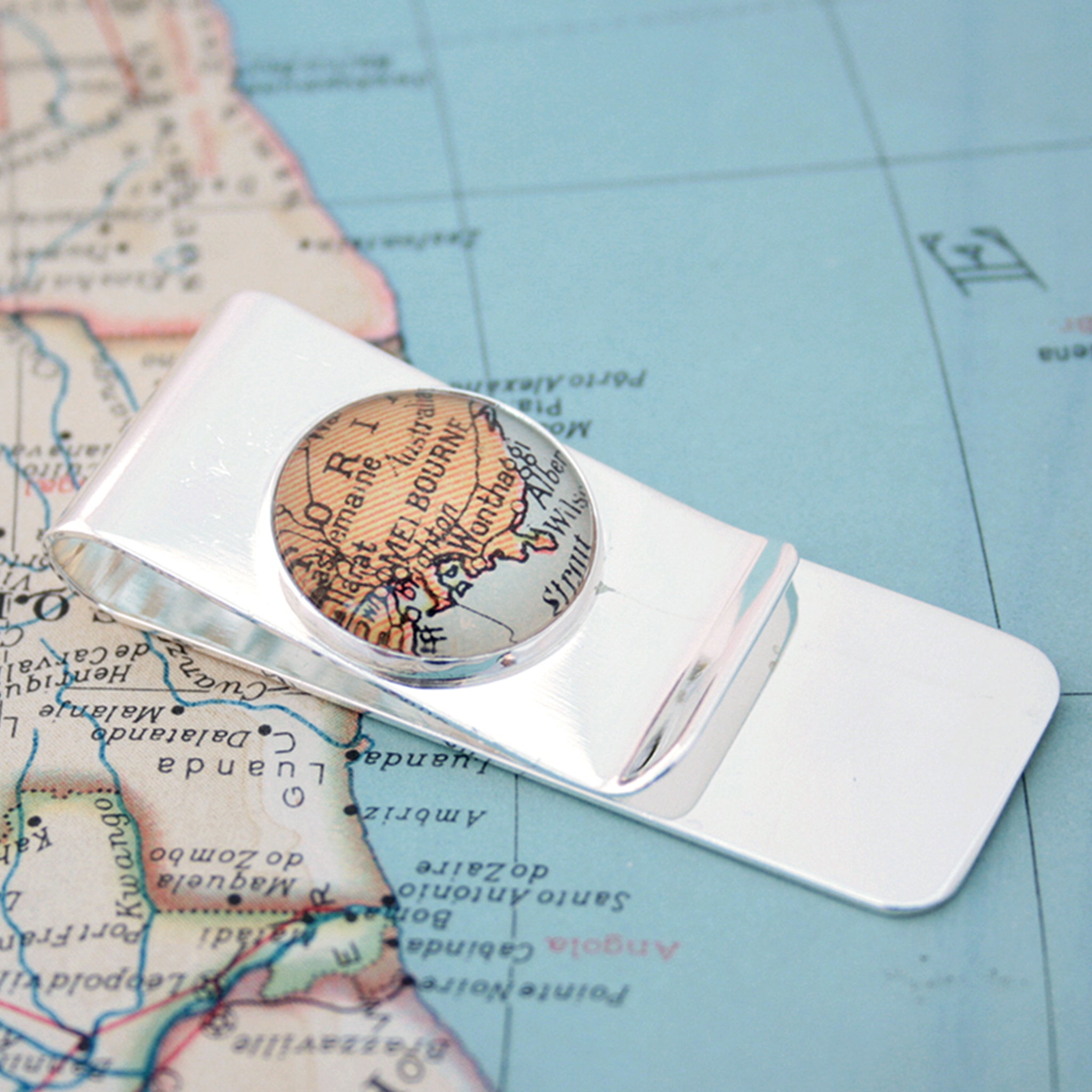 Silver money clip featuring map of Melbourne